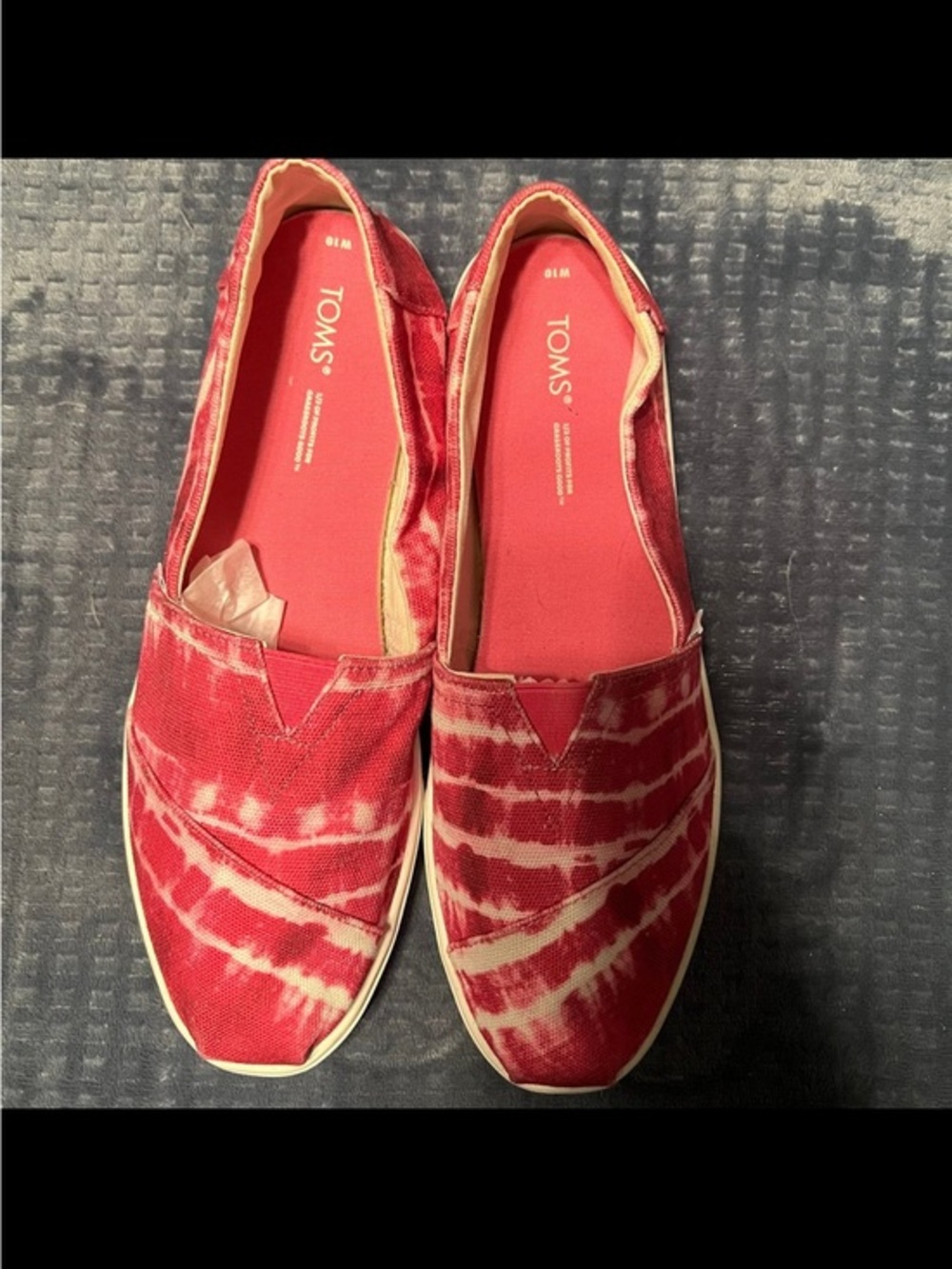 Toms pink and white tie dye canvas slip one women’s size 10